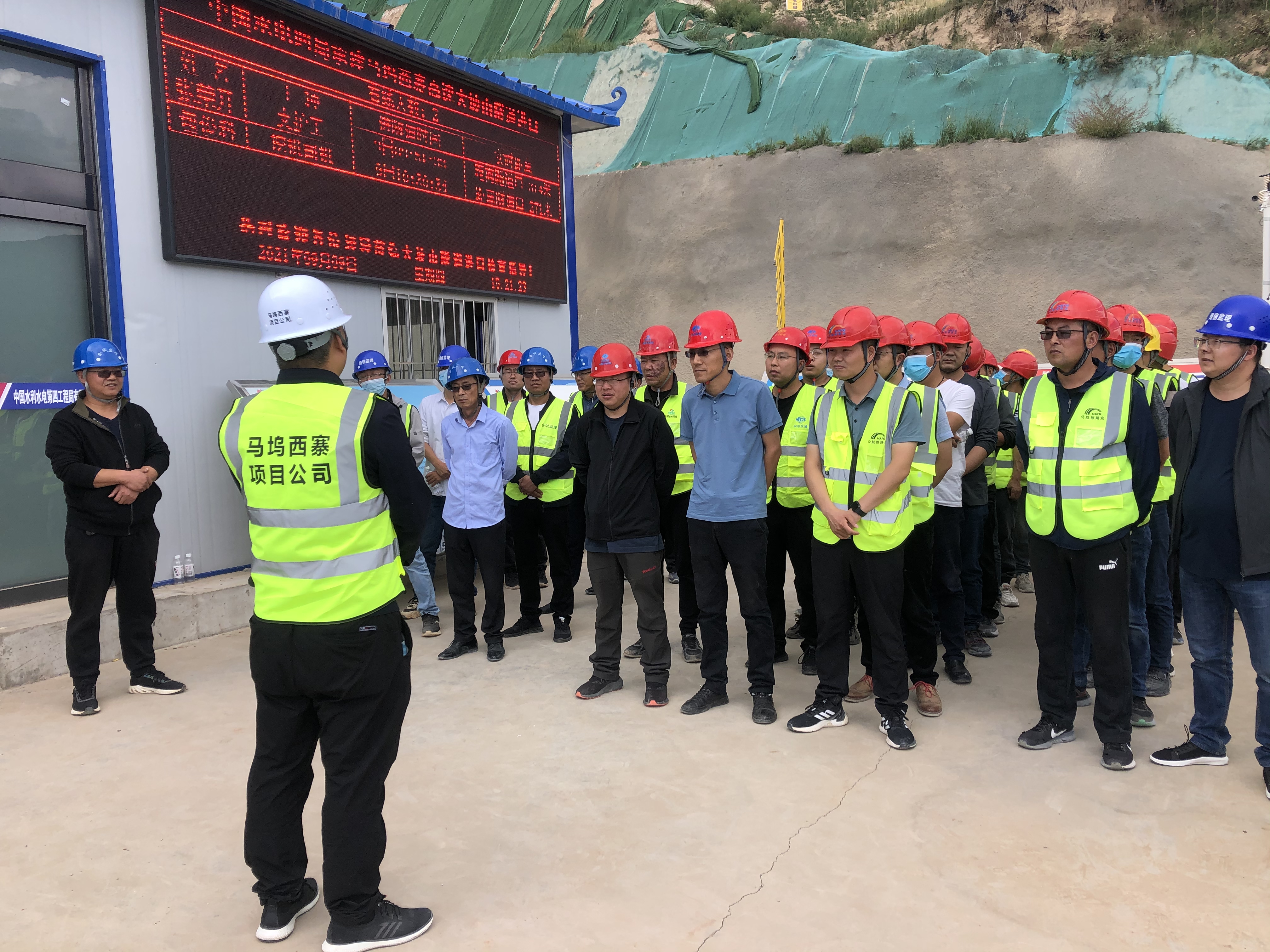 1926f515f0d4fd4546dacba226edd99.jpg 1926f515f0d4fd4546dacba226edd99.jpg